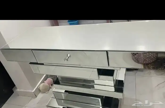 مدخل مع المرايه جديد 1