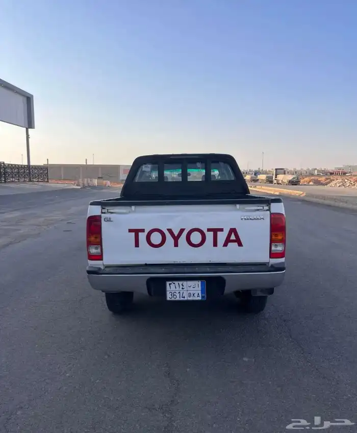 هايلوكس 2011 GL ديزل للبيع 4