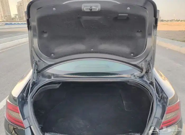 تمتع بسيارة جاكوار XF 2015 بحالة جيدة 16