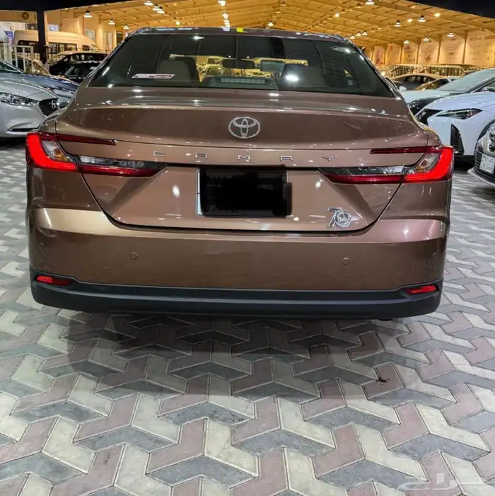 كامري موديل 2025 استاندر وارد الساير عداد 23 الف فقط 5