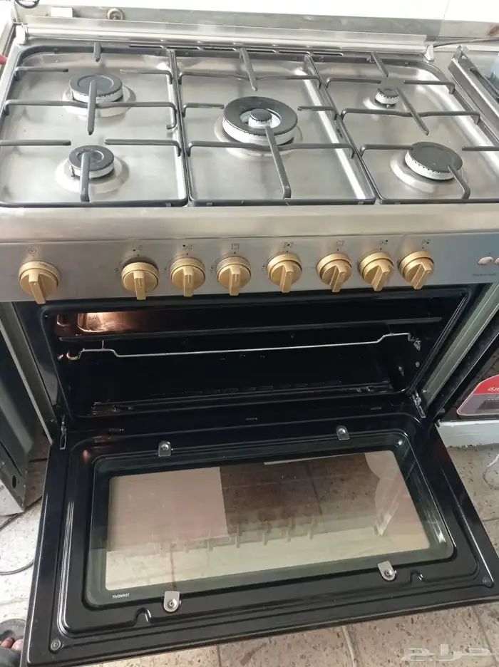 فرن أرستون ايطالى مقاس 90  60 شغال اشعال ذاتي شوايه ولمبه 1