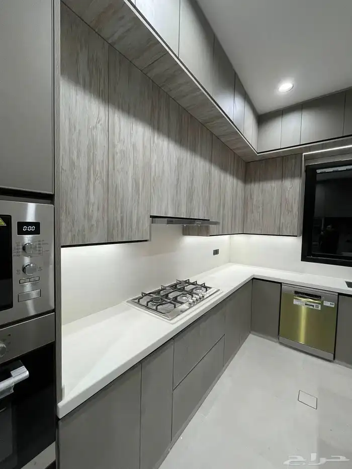 مصنع التطوير لتفصيل المطابخ والشبابيك 0