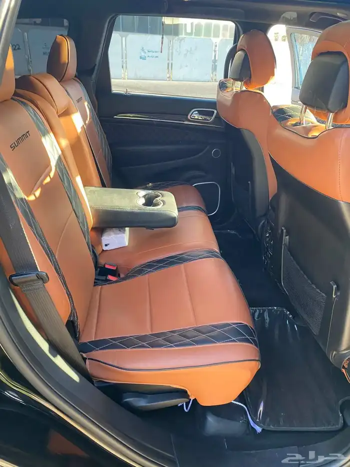 جيب جراند شيروكي Summit 2020 7