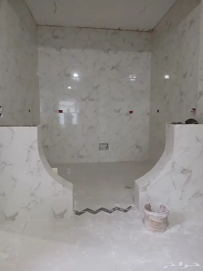 فنى تركيب السيراميك 0