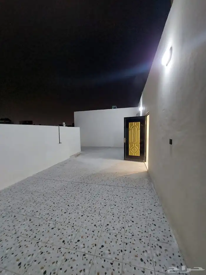 للبيع شقه دوبلكس حي احد جديده بالدمام مخطط 71 9