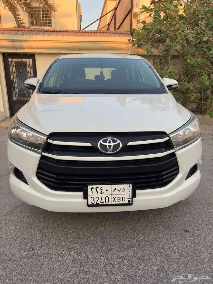 تويوتا انوفا 2017 0