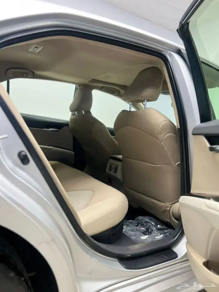 تويوتا   كامري   2022   GLE   هايبرد 13