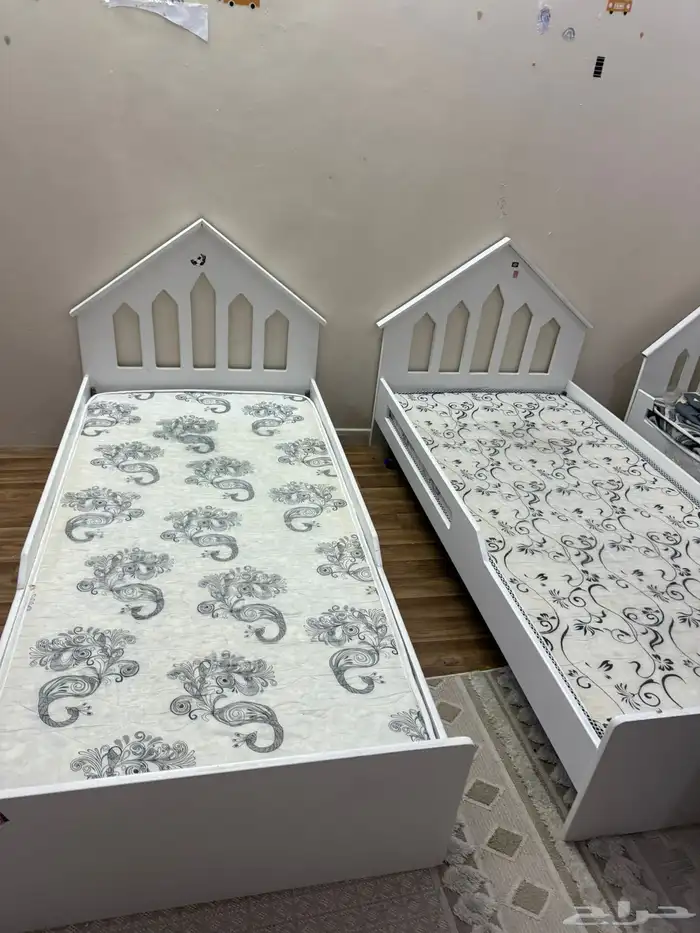 سرير للبيع 2