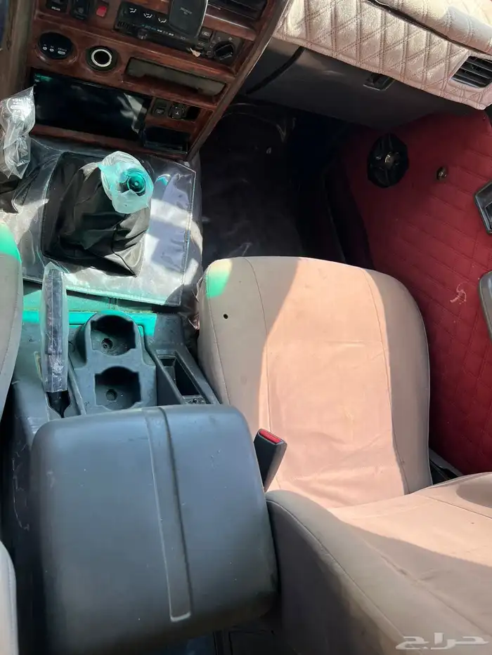 جيب سفاري احمر رفارف ذهبي مكينه لكسز 400 5