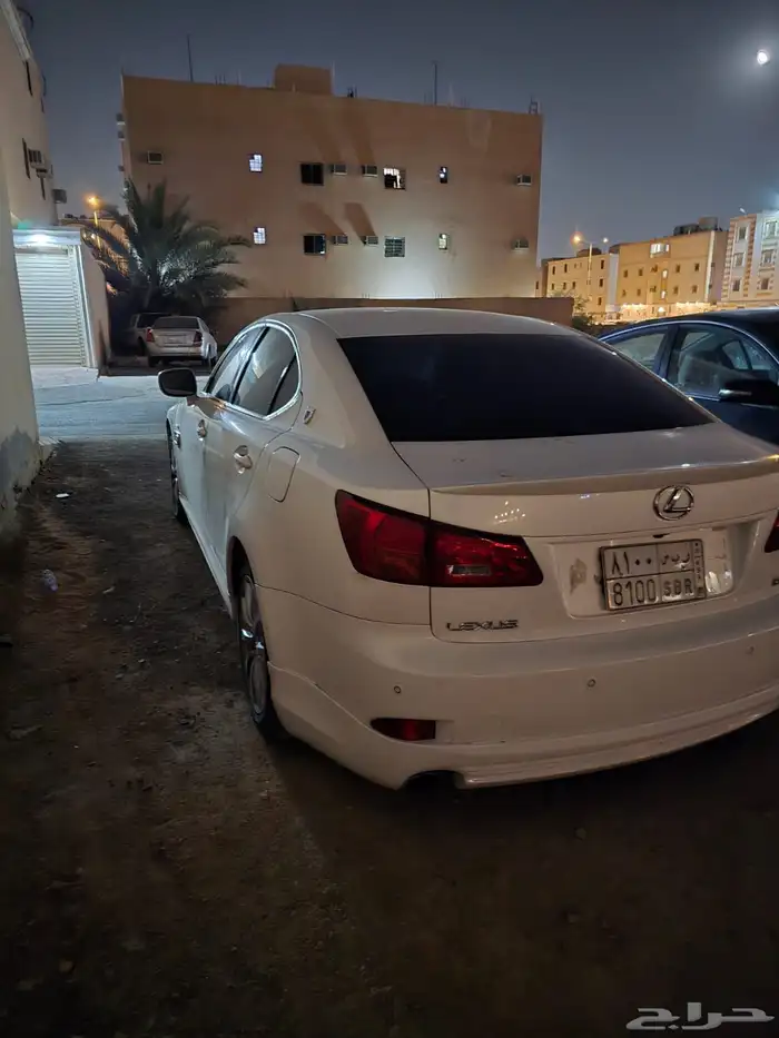 لكزس IS300 موديل 2008 للبيع 13