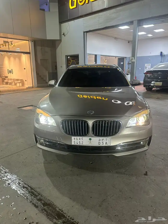 BMW 730 V6 1