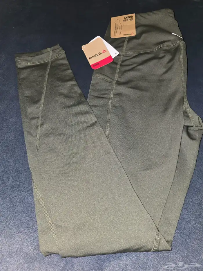 جزم وملابس رياضية نسائية جديدة 14