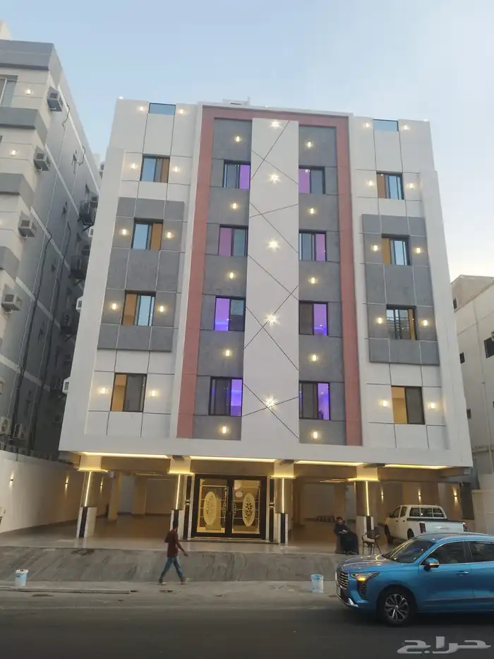 للبيع عماره بحي البوادي موقع مميز جدا 0