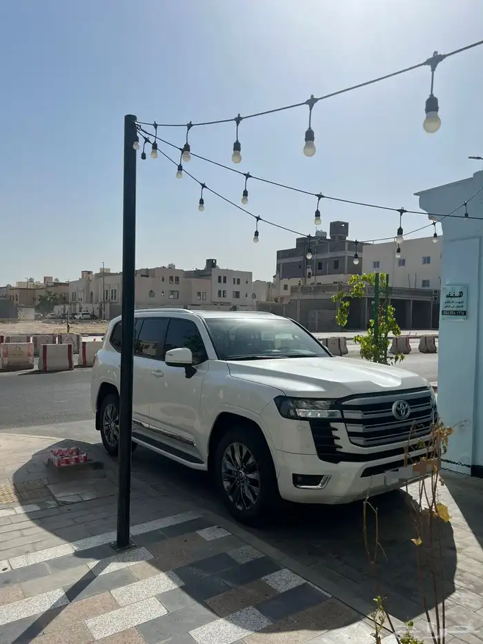 جيب لاند كروزر 2023 L3 2