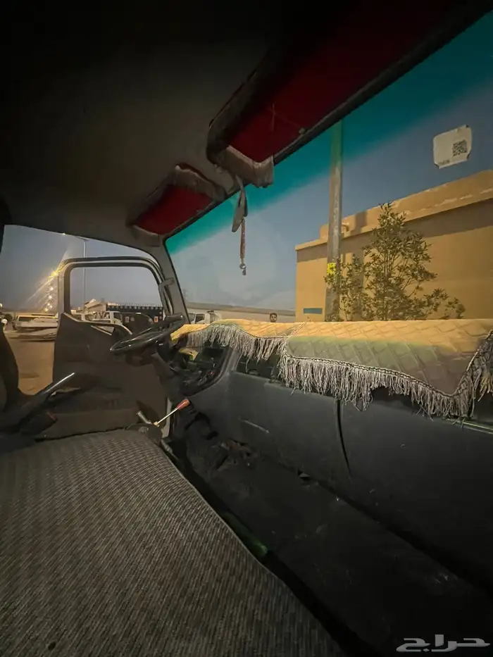 للبيع ميتسوبيشي دينا موديل 2013 7