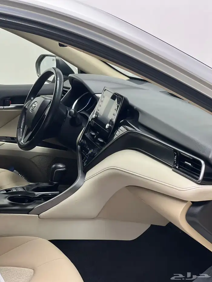 تويوتا   كامري   2022   GLE   هايبرد 14