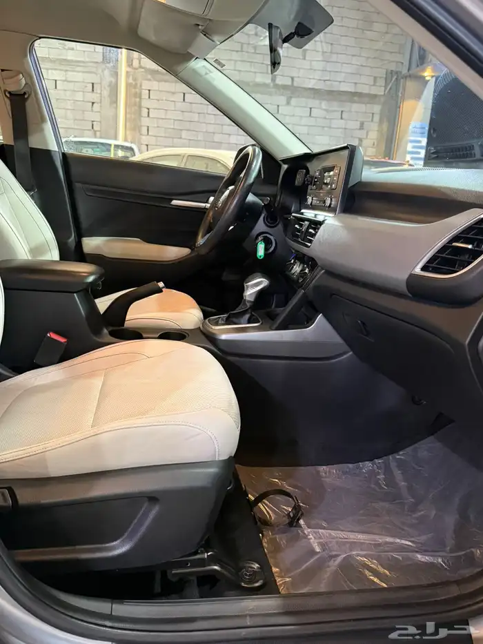 تم البيع  . 9