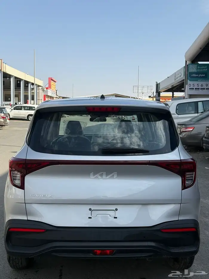 العرض الذهبي كيا كارينز ستاندر 2025 بسعر 67900 شامل 2