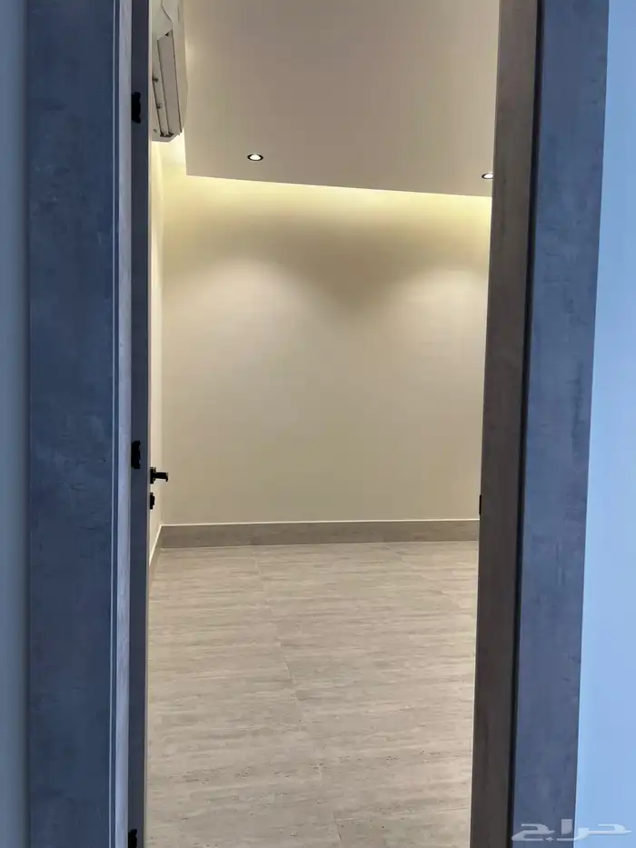 شقة باطلاله بانوراميه للايجار في موقع مميز 18