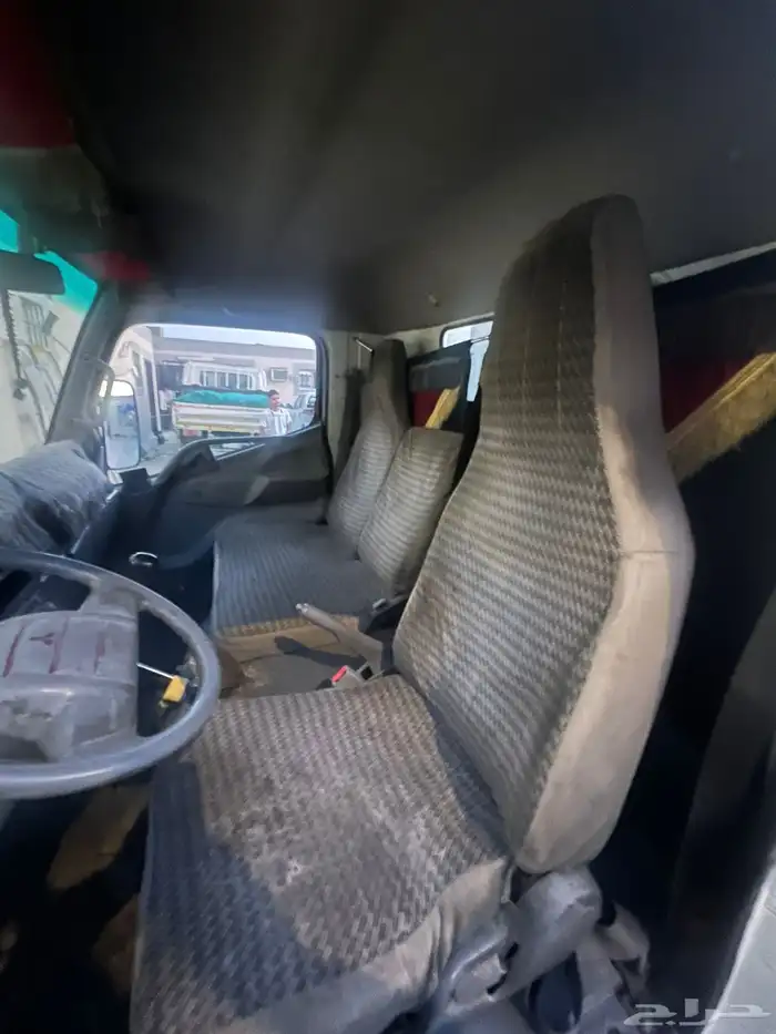 للبيع ميتسوبيشي دينا موديل 2013 8