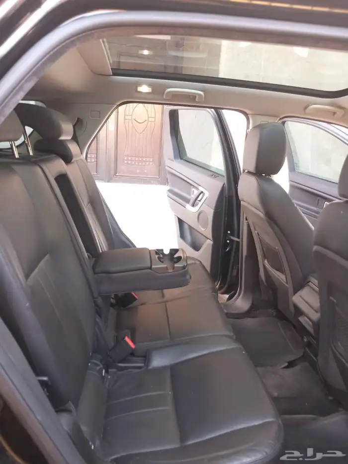 للبيع لاندروفر اسود سبورت دسكفري ديزل موديل 2018 37