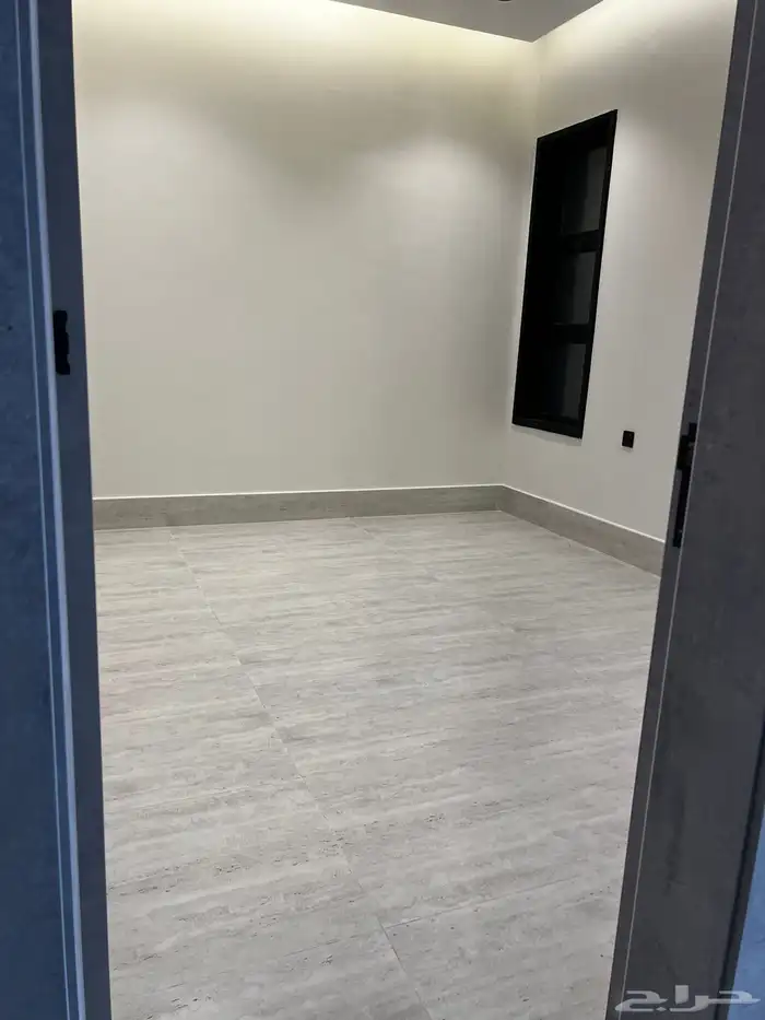 شقة باطلاله بانوراميه للايجار في موقع مميز 6