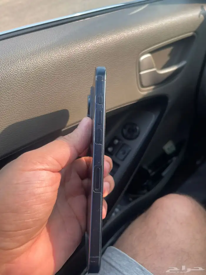 ايفون 15 برو ماكس 256 قيقا نظيف جدا 2