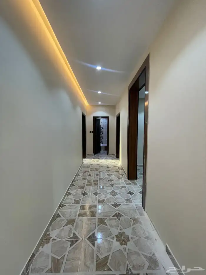 شقه دور ثاني 5 غرف وصاله للايجار حي الشفا مطلوب 2300 ريال 5