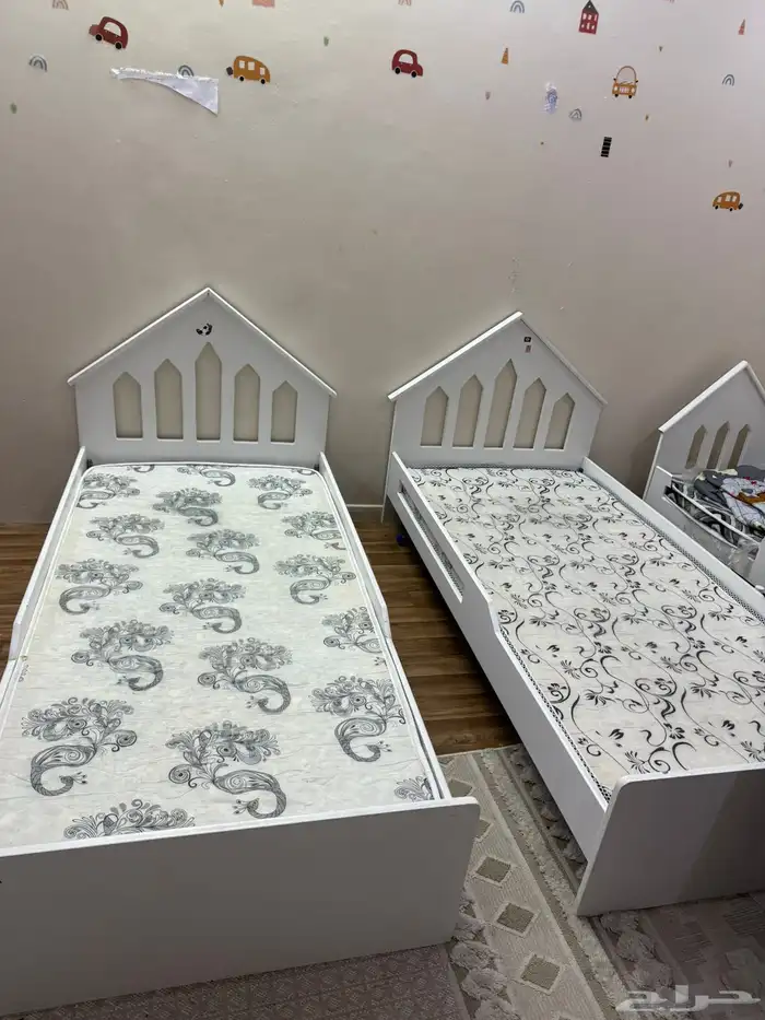 سرير للبيع 0