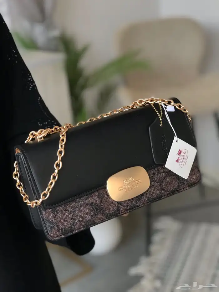 شنطه الأكثر طلبا توفرت جميع الوانها 12