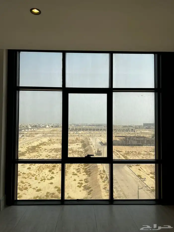 شقة باطلاله بانوراميه للايجار في موقع مميز 7