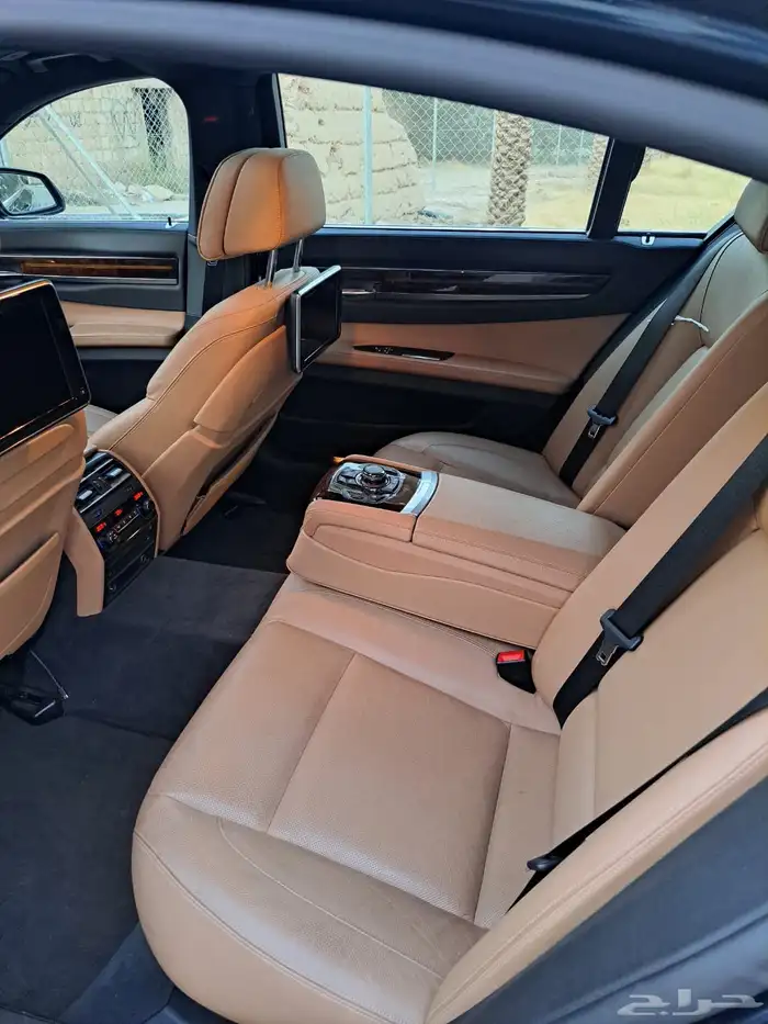 بي ام دبليو BMW 740Li 2014 فل اوبشن 13