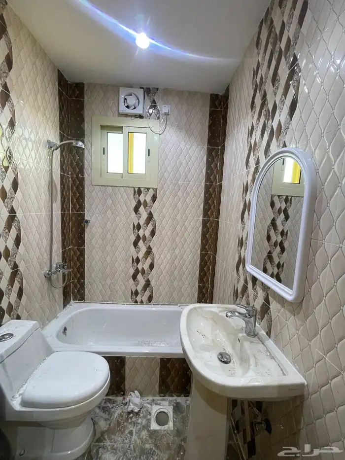 شقه دور ثاني 5 غرف وصاله للايجار حي الشفا مطلوب 2300 ريال 10