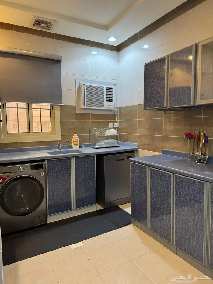 للإيجار شقه موثثه حي المنار 7