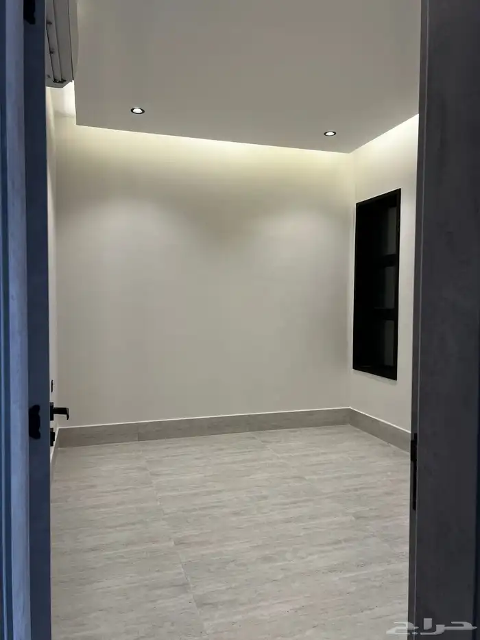 شقة باطلاله بانوراميه للايجار في موقع مميز 16