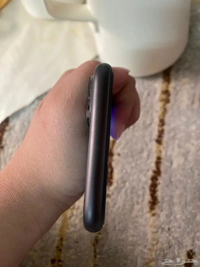 آيفون 11 العادي نضيف 5