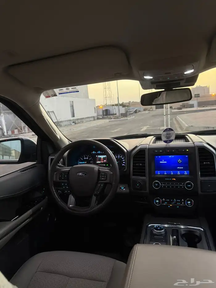للبيع فورد اكسبديشن 2020 XLT دبل شبة الجديد 31