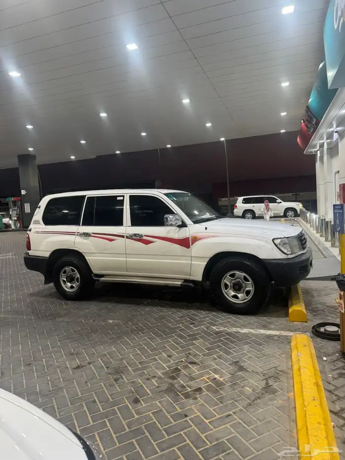 لاندكروزر 1999 ماشي 270 4