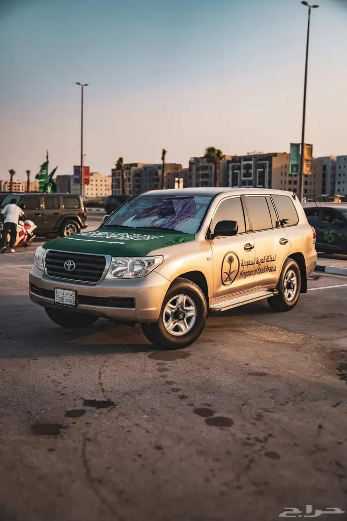 لاندكروزر ستاندر 2008 وارد قطر (قير عادي) V6 اقبل البدل 23