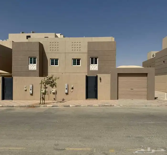 فله للايجار ضاحية خزام 0