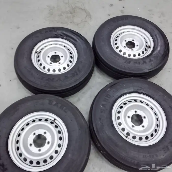 بوالين 900 17مع جنوط هلل 17 للبيع أصحاب الجيوب من2008 2