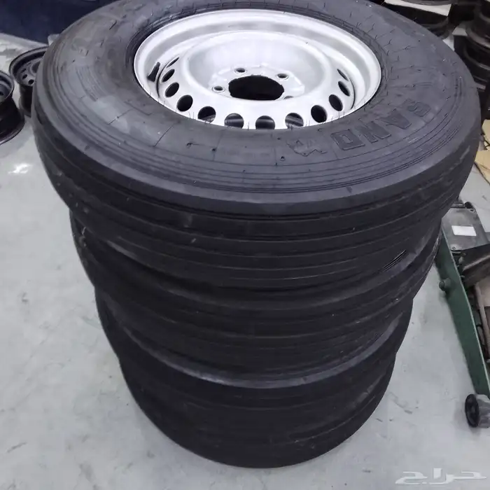 بوالين 900 17مع جنوط هلل 17 للبيع أصحاب الجيوب من2008 7