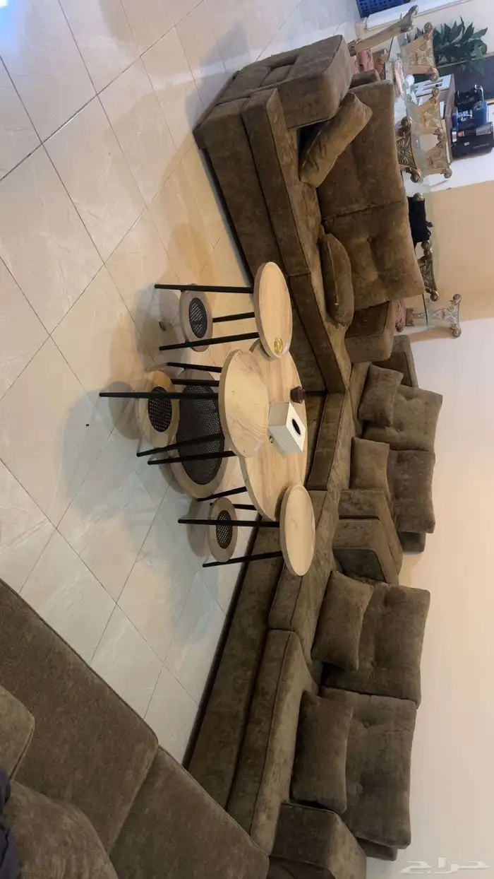 كنب نظيف للبيع خمس قطع 4