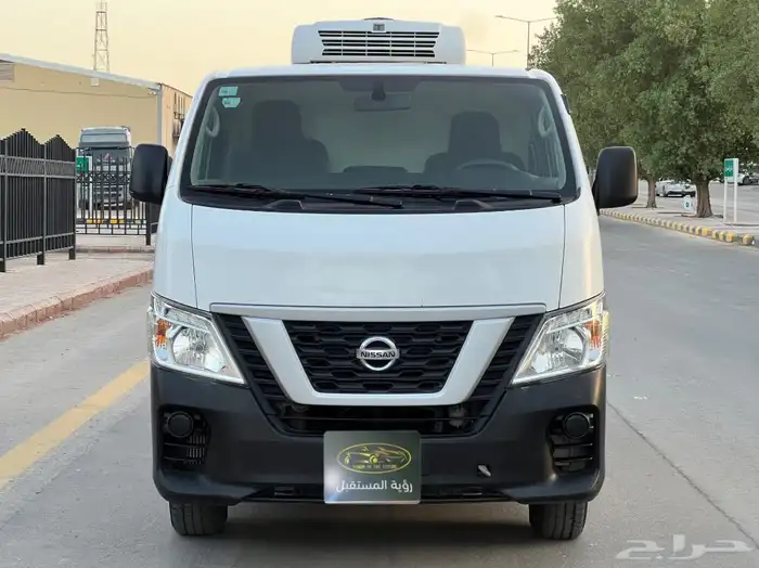 نيسان باص ثلاجة موديل 2020 قير عادي ديزل شامل الضريبة 6