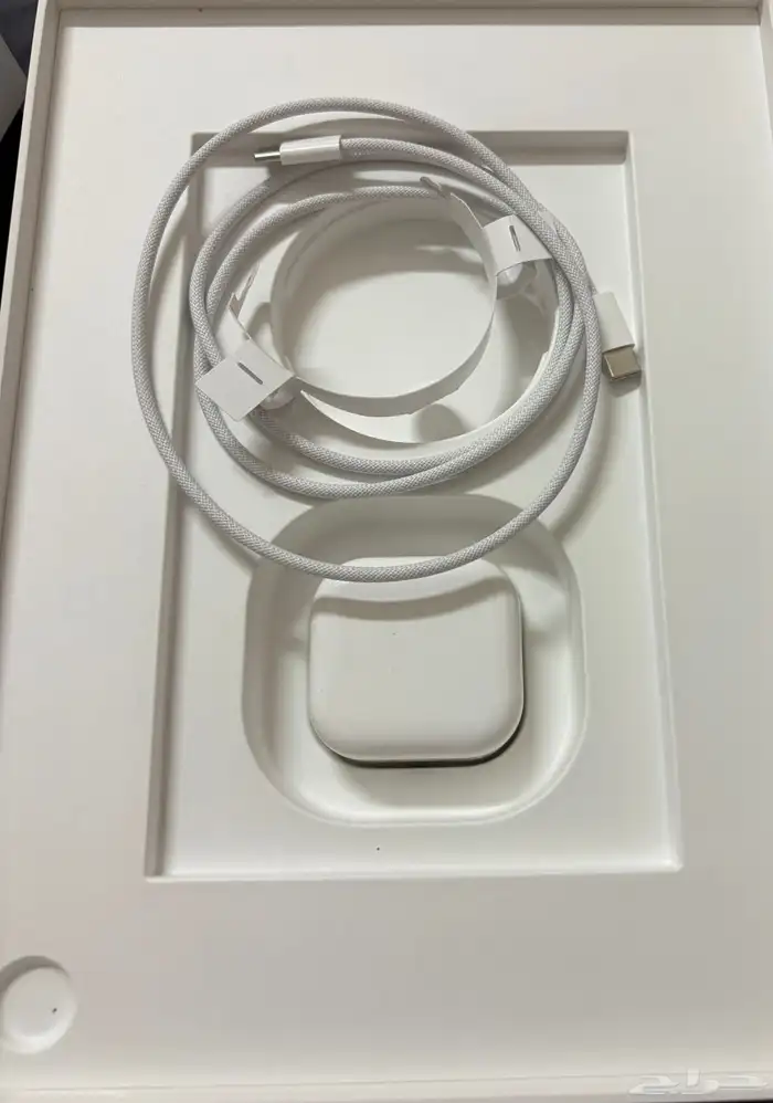 للبيع ايباد الجيل 11 A16 256 2