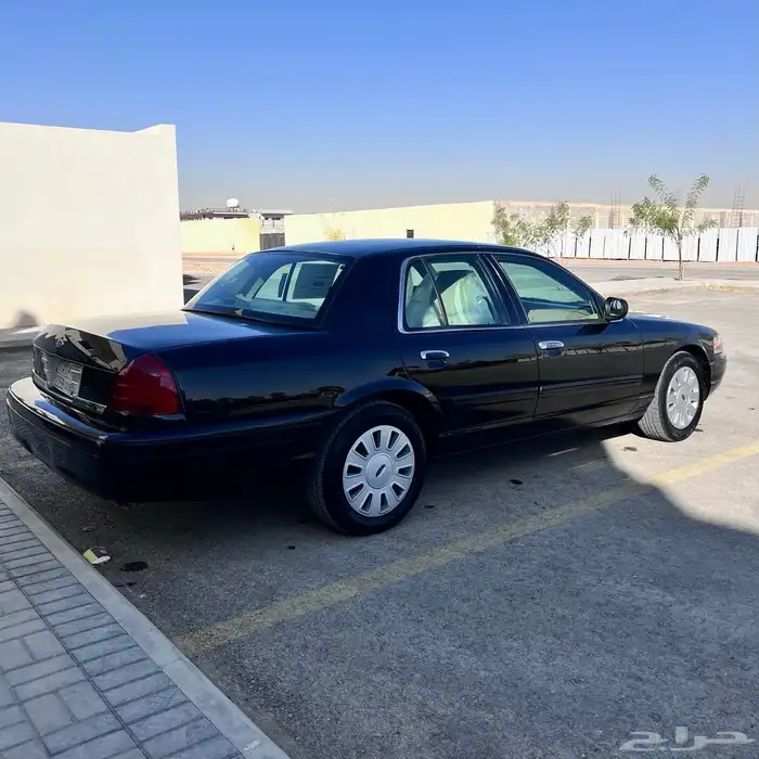 فورد بوليسي 2011 مخزن ماشي 78 الف فقط (تم البيع) 8