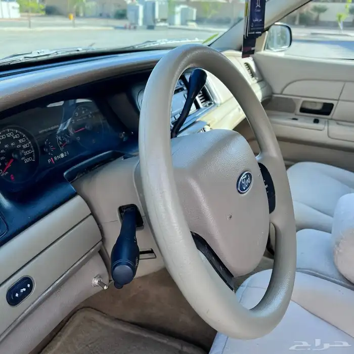 فورد بوليسي 2011 مخزن ماشي 78 الف فقط (تم البيع) 41