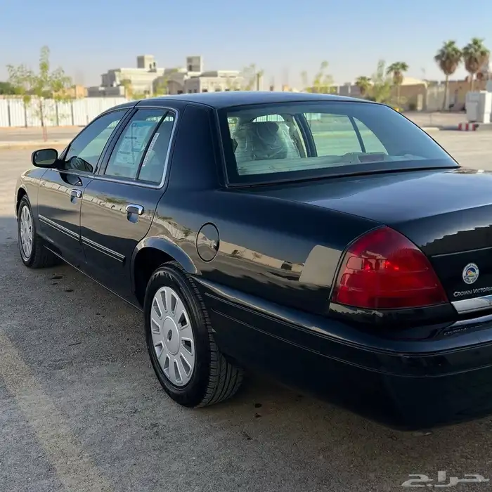 فورد بوليسي 2011 مخزن ماشي 78 الف فقط (تم البيع) 14