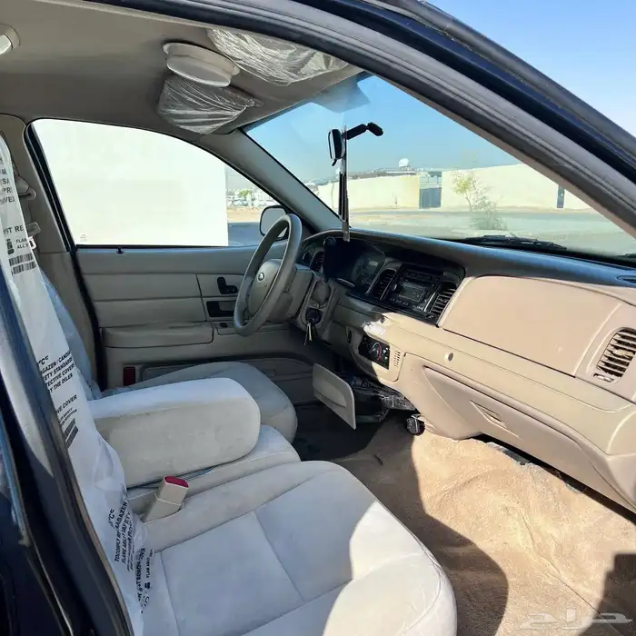 فورد بوليسي 2011 مخزن ماشي 78 الف فقط (تم البيع) 40