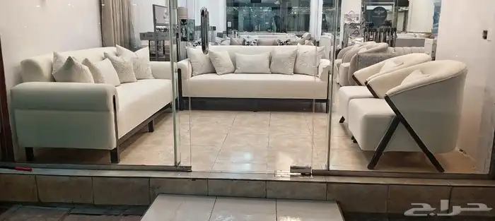 Translate Post  مفروشات الرياض  تفصيل جميع انواع الكنب وال 5